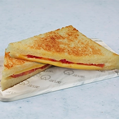 tomato cheese sandwich